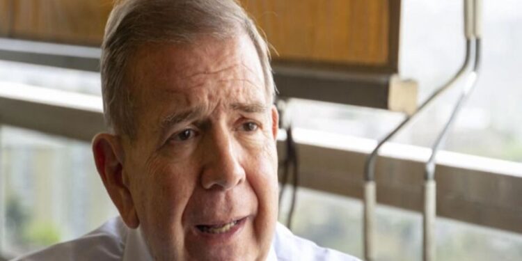 Al embajador de España correspondía tramitar la salida de Edmundo González