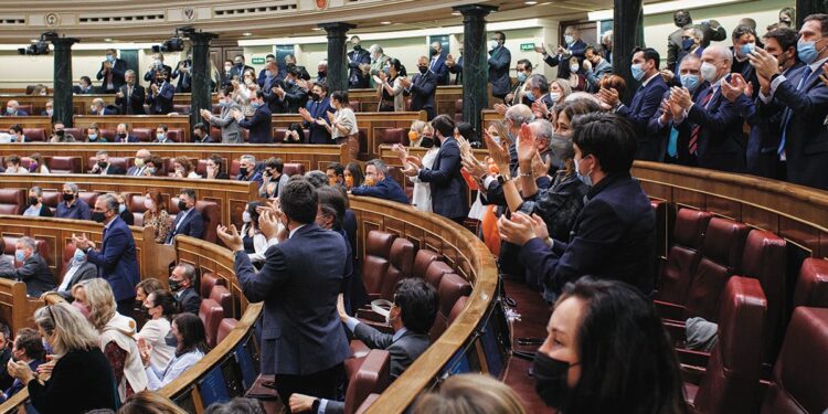 PP de España presenta resolución para reducir la influencia rusa en Cuba