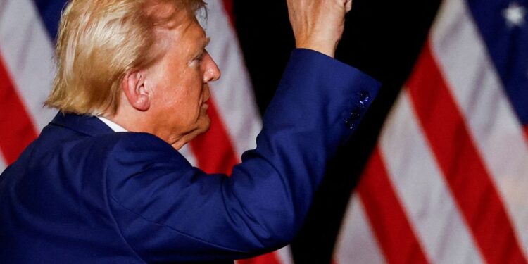 Trump se encuentra «a salvo» tras registrarse un tiroteo cerca de su club de golf