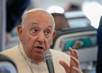 Papa finaliza su visita a Bélgica redoblando su punto de vista por el aborto y las mujeres y elogiando a las víctimas de abusos