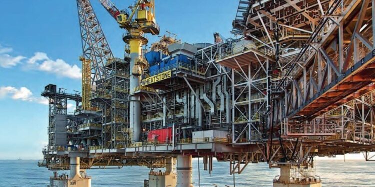 EEUU estaría considerando suspender licencia a Chevron en Venezuela tras fraude electoral