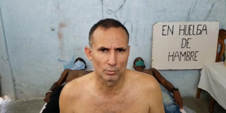 Opositor cubano denuncia aislamiento en prisión: Me han sepultado vivo