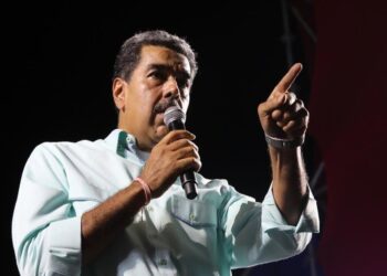 Nicolás Maduro afirma que se juramentará como presidente el 10 de enero «como manda la Constitución»