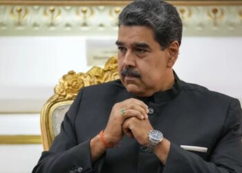 Orden de arresto contra Maduro lo pone a un nivel de criminal