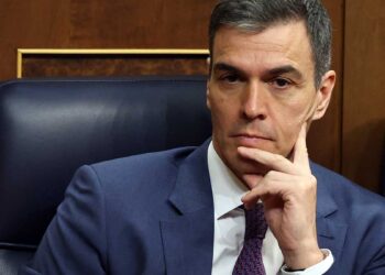 El País: España intenta mantener puentes con Venezuela pese a las amenazas de Maduro y la presión del PP