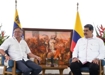 Colombia asegura mantener contacto con Venezuela para mediar en crisis