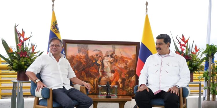 Colombia asegura mantener contacto con Venezuela para mediar en crisis