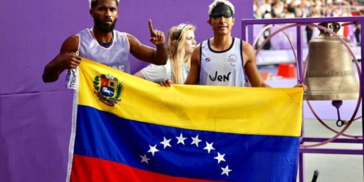 El atleta venezolano Enderson Santos conquista la medalla de oro en los Juegos Paralímpicos de París 2024.
