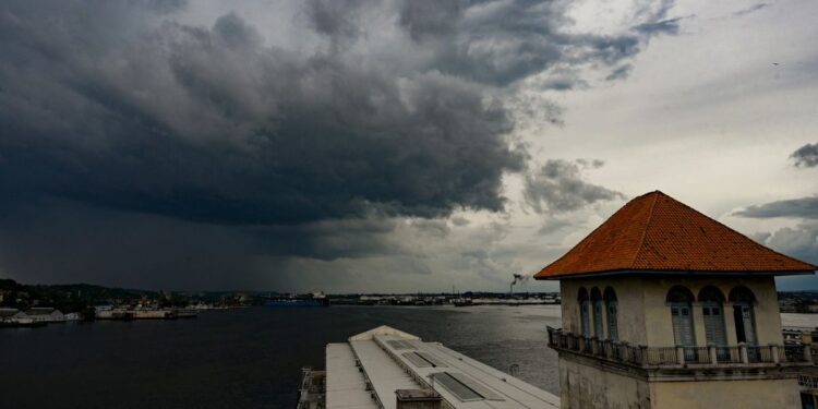 La tormenta tropical Helene genera alerta en el occidente de Cuba