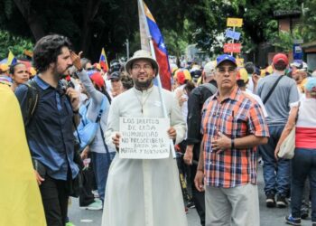 Nueva ley de fiscalización pone en peligro continuidad de las ONG en Venezuela