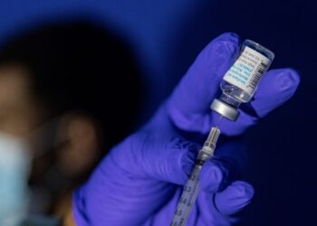 OMS autoriza 1ra vacuna contra viruela símica en África