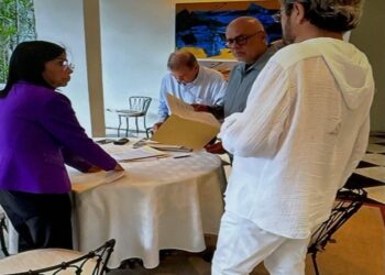 Edmundo González niega que haya sido coaccionado por parte del gobierno de España o del embajador Ramón Santos para su exilio