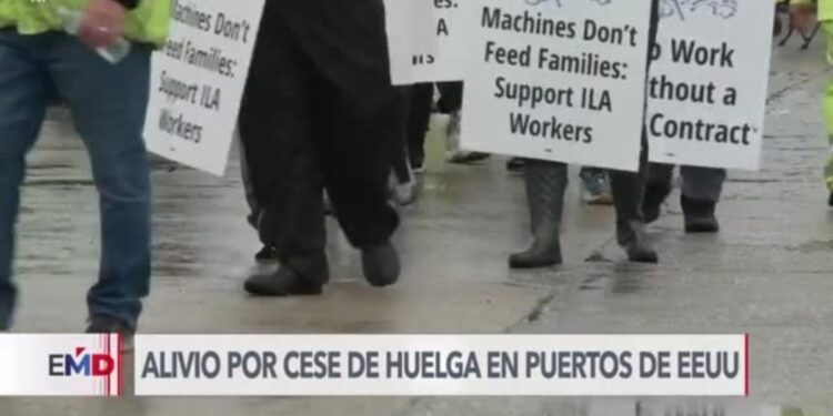 Cese de huelga de estibadores en Estados Unidos alivia temores sobre comercio internacional