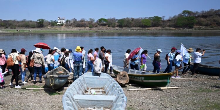 Honduras está en emergencia por las lluvias y recibe asistencia de Estados Unidos