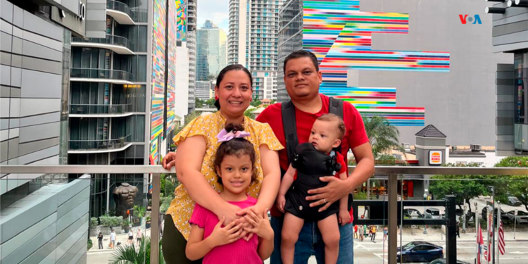 familia nicaragüense gana residencia permanente en EEUU por lotería de visas