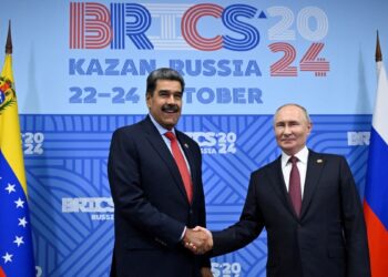 El presidente de Venezuela se reunió en Rusia con Vladimir Putin