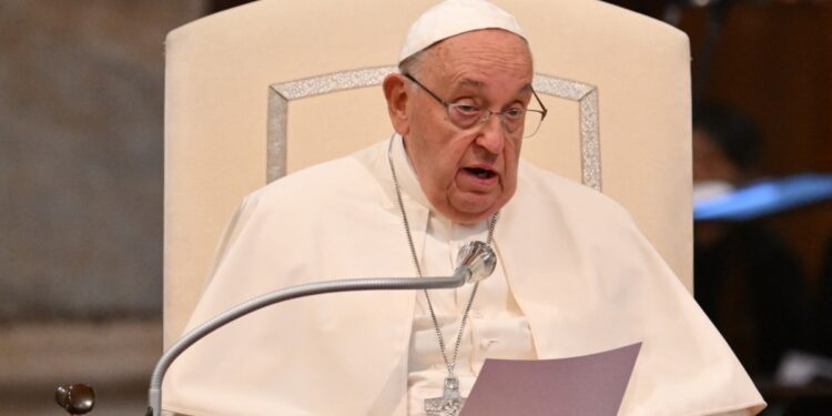 Papa nombra 21 nuevos cardenales y aumenta número de personas que elegirán a su sucesor