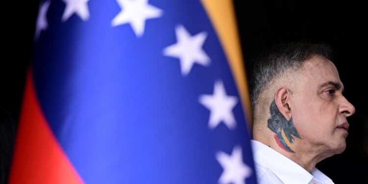 Ratifican a Saab como fiscal general. Oposición agradece a Brasil.
