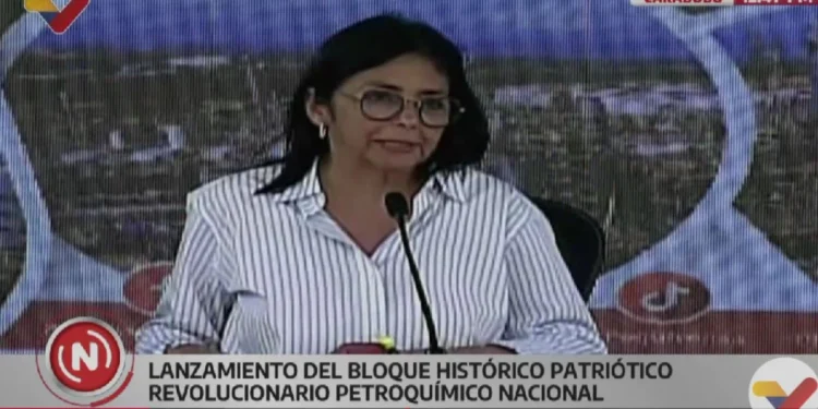 Rodríguez destacó el papel de la fuerza trabajadora de la industria petroleoquímica en la nueva economía