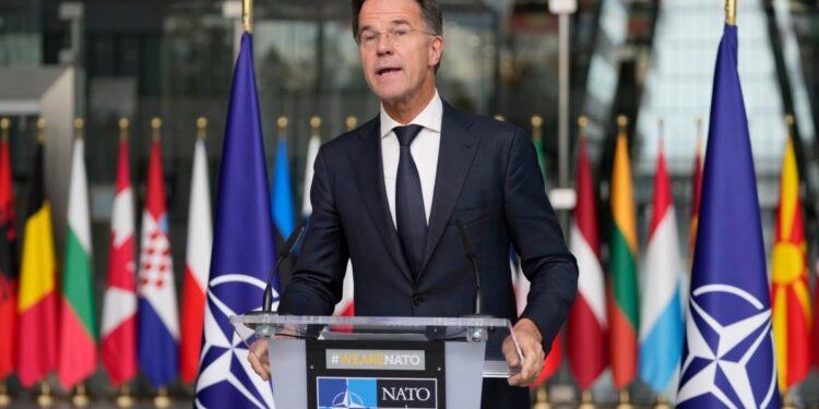 Pentágono/OTAN: Corea del Norte ha enviado cerca de 10.000 soldados para ayudar a Rusia en guerra contra Ucrania