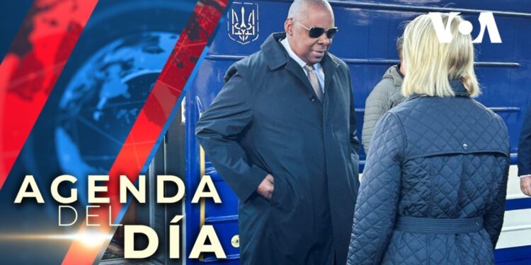 Secretario de Defensa de EEUU visita Kiev, Ucrania, horas después de un ataque ruso