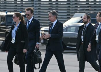 El secretario de Estado, Antony Blinken, inicia una gira por Oriente Próximo para reanudar las negociaciones sobre el alto el fuego en Gaza