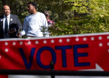 comienza la votación anticipada, Trump y Kamala buscan el apoyo latino