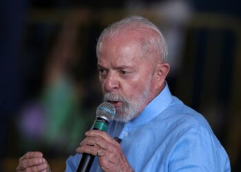 Lula dice golpe en la cabeza fue grave y que se está cuidando para evitar complicaciones