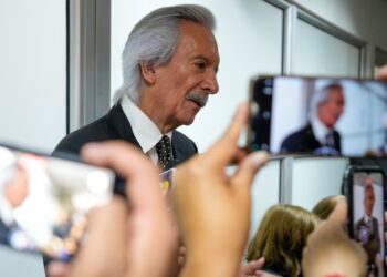 Juez de Guatemala ordena excarcelar a periodista reconocido por investigar corrupción