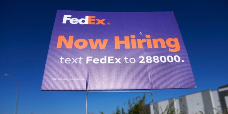 desempleo cae al 4,1% en señal de que el mercado laboral sigue siendo sólido