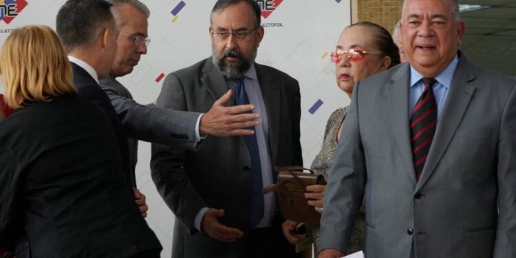 Destituirán a Del Pino. Tratan de nombrar alcalde chavista en Maracaibo.