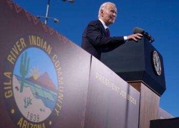 Biden se disculpa con pueblos originarios por el “pecado” de internados del gobierno