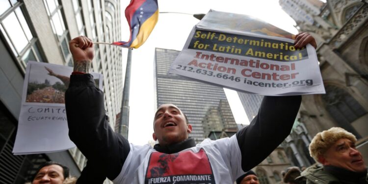 Consulado de Venezuela en Nueva York deteriorado y abandonado