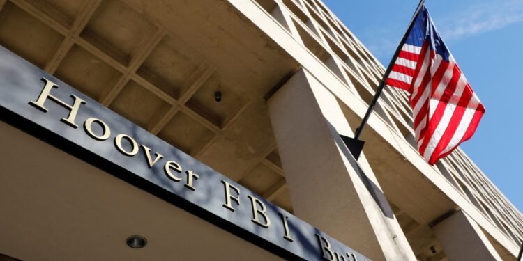 Un boletín de EEUU dice que piratas informáticos iraníes atacan campañas políticas