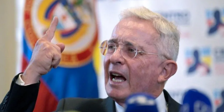 Proceso contra Álvaro Uribe Vélez, un desafío para la justicia de Colombia