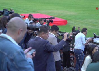 Periodista colombiano denuncia que recibe amenazas tras investigar a paramilitares