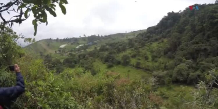 Así es la Chorrera, la cascada más alta de Colombia