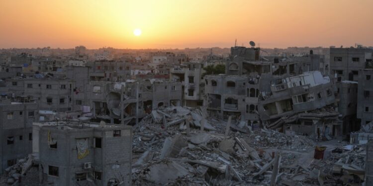 Gaza está en ruinas tras un año de ofensiva israelí. La reconstrucción podría tomar décadas