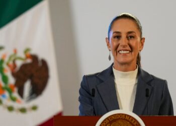 Biden y Sheinbaum conversan en llamada sobre cooperación económica y comercial México-EEUU