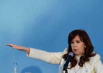 Se recalienta duelo entre Fernández de Kirchner y Milei por polémicos dichos del presidente