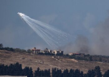 Nuevas acciones israelíes en el Líbano tras ataques de misiles de Irán a Israel
