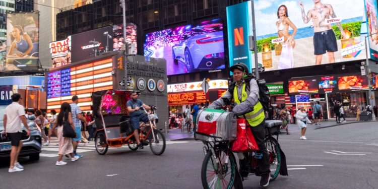 El voto hispano en Nueva York se basa en preocupaciones de seguridad y migración