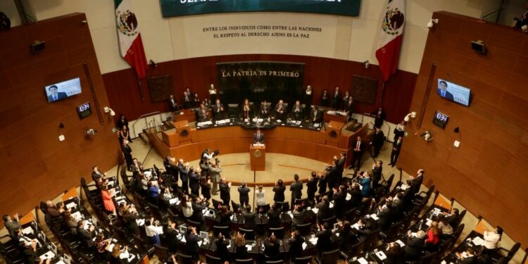 Senado de México aprueba blindaje para las reformas constitucionales