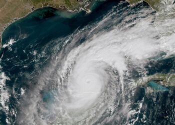 Florida se prepara para la catastrófica llegada del huracán Milton