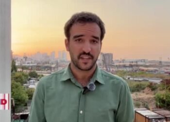 Los residentes de Beirut huyen de las bombas israelíes