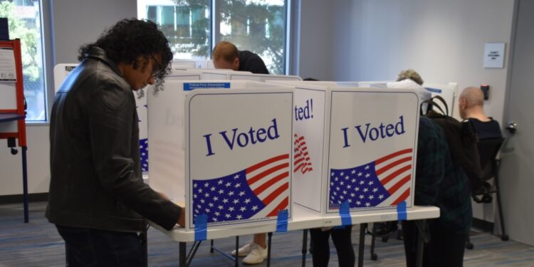 El voto anticipado toma fuerza en Washington DC al acercarse el 5 de noviembre