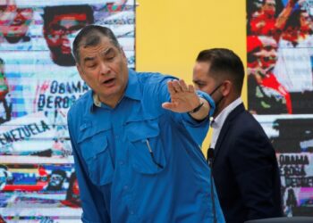 EEUU veta entrada al país a expresidente de Ecuador Rafael Correa