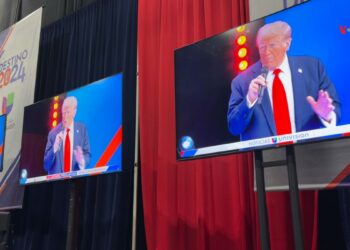 Trump insiste en la amenaza de la «migración ilegal», el empleo y la seguridad en EEUU