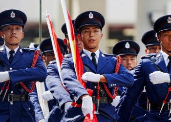 China celebra 75 años de gobierno del Partido Comunista entre problemas económicos y de seguridad