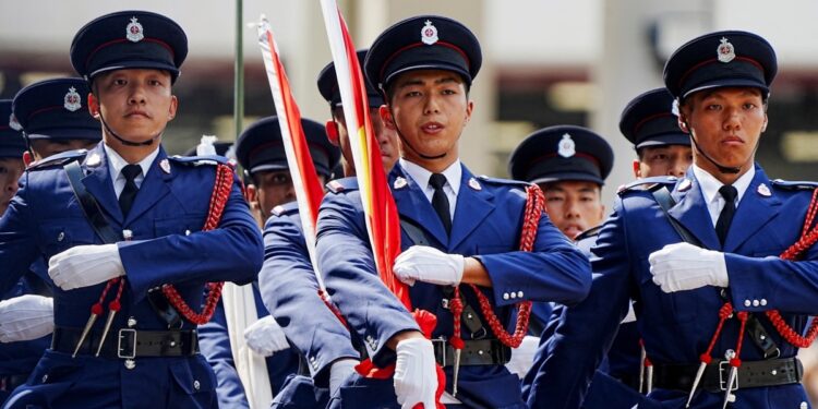 China celebra 75 años de gobierno del Partido Comunista entre problemas económicos y de seguridad